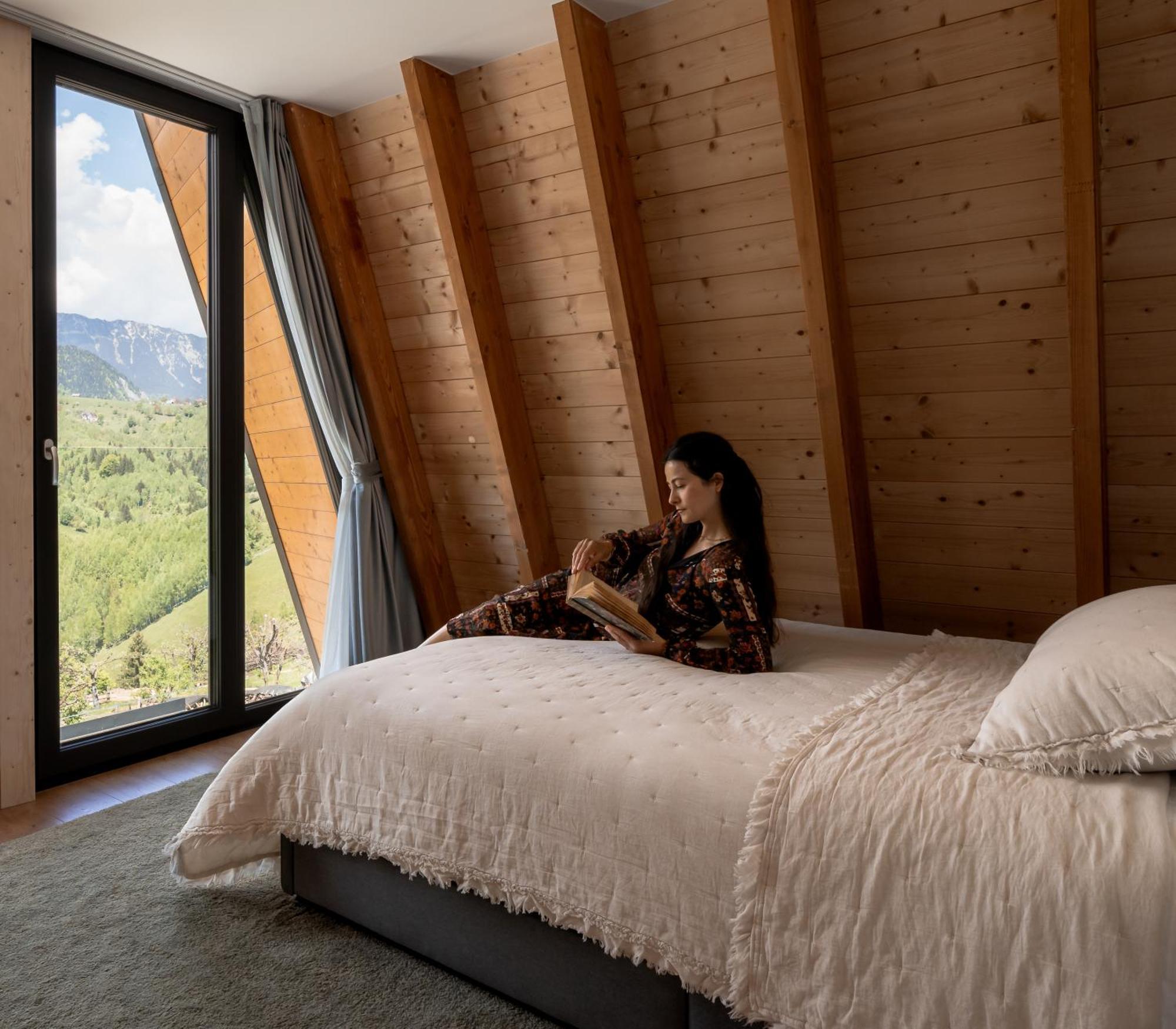 Amont Chalet Pestera  Exterior photo